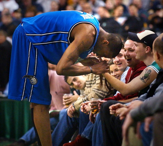 马竞客战埃因霍温：阿尔瓦雷斯搭档瑟洛特，小西蒙尼出战（马竞做客埃因霍温：阿尔瓦雷斯联袂瑟洛特，小西蒙尼有望出场）