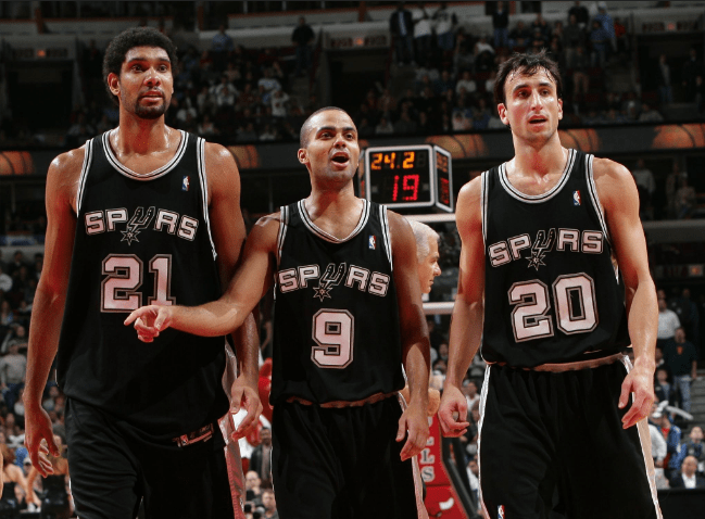 欧冠连续赛季进球纪录：本泽马、梅西连续18赛季进球第1（欧冠连续赛季进球纪录：本泽马与梅西连续18季都有进球并列第一）