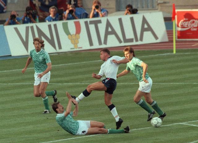 钟凭借中场 钟凭借中场